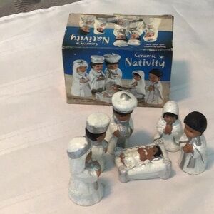 Giftco Inc. ceramic nativity 6 piece set with silver trim used no cracks or chip